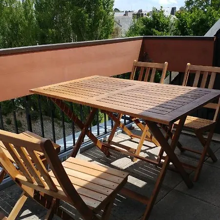 Du Centre Apartment *